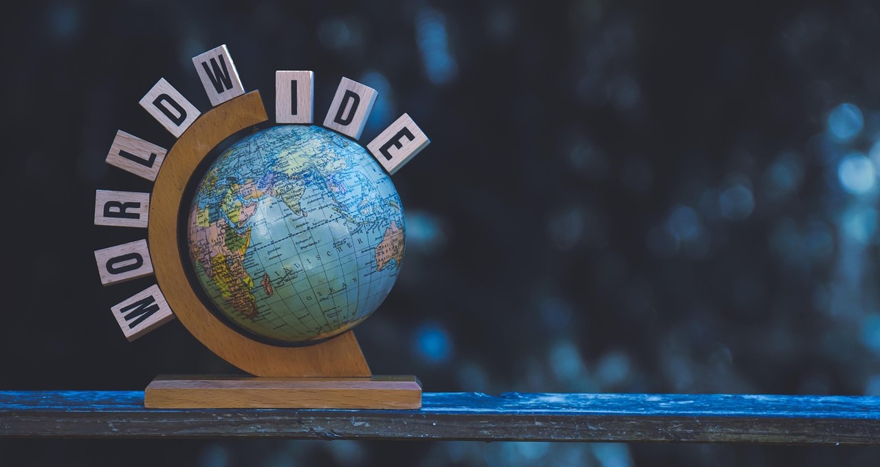 https://pixabay.com/de/photos/weltweit-global-globus-erde-welt-6064090/